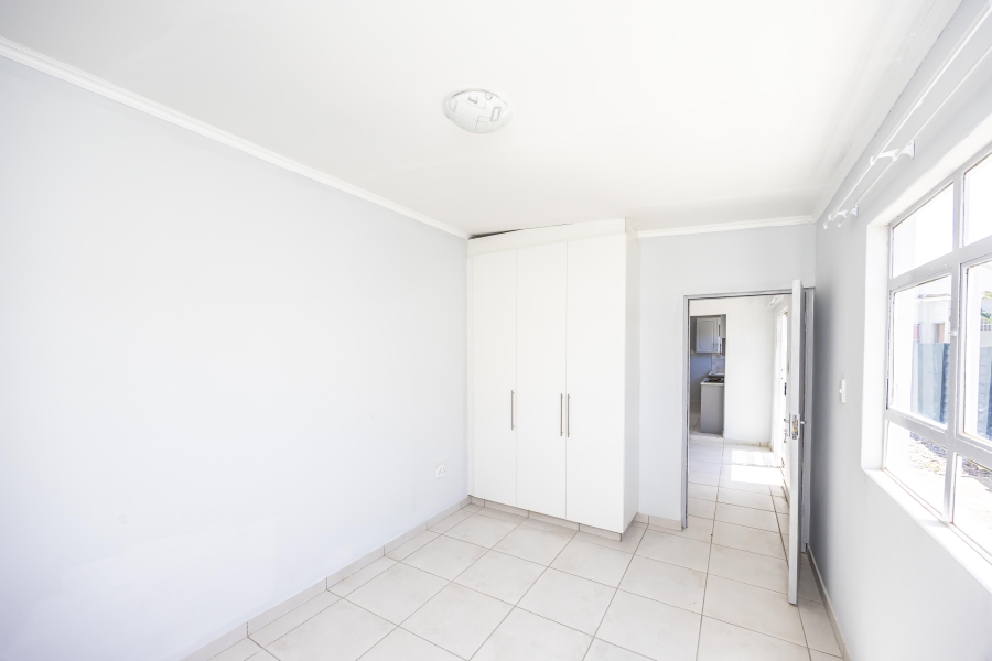 5 Bedroom Property for Sale in Sunnyridge Eastern Cape